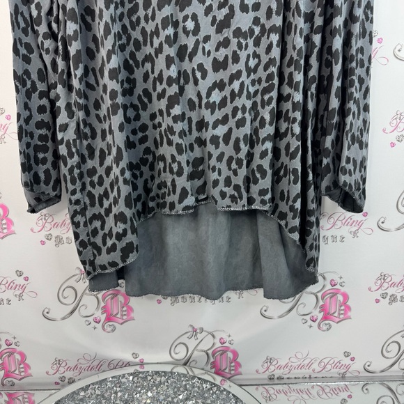 Amorosa long sleeve sparkly trim thread silver Gray Leopard Print Sweatshirt - Picture 10 of 13
